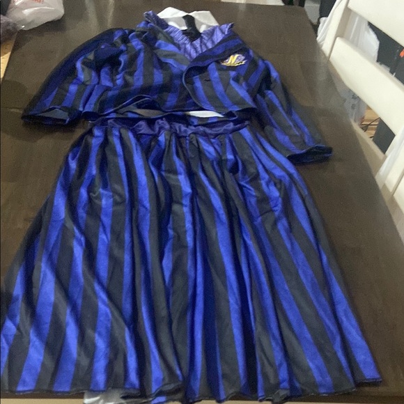 Wednesday Erin Sinclair Rubies Halloween Costume Children's Large NWOT Netflix - Picture 1 of 14